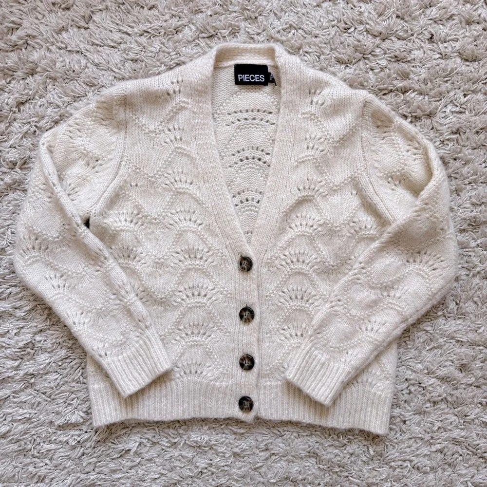 Pieces Bibi Knit Cardigan - Picture 4 of 9